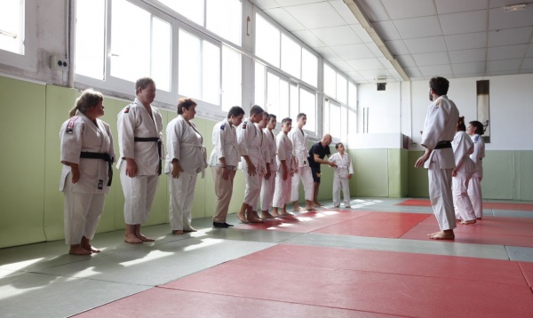 Séance de découverte du para judo à Auray